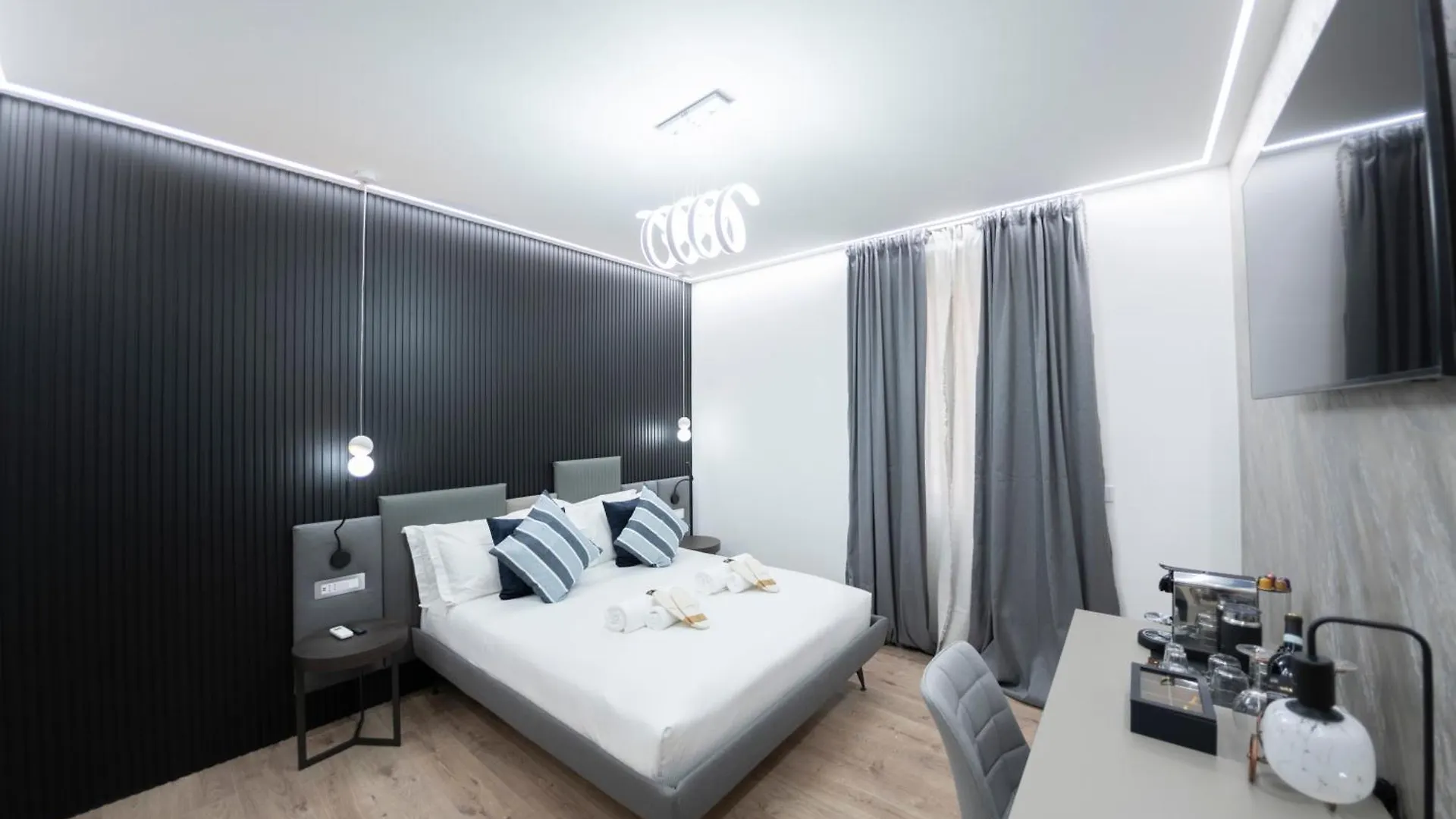 Bed & Breakfast Teulada Luxury Rooms Rome