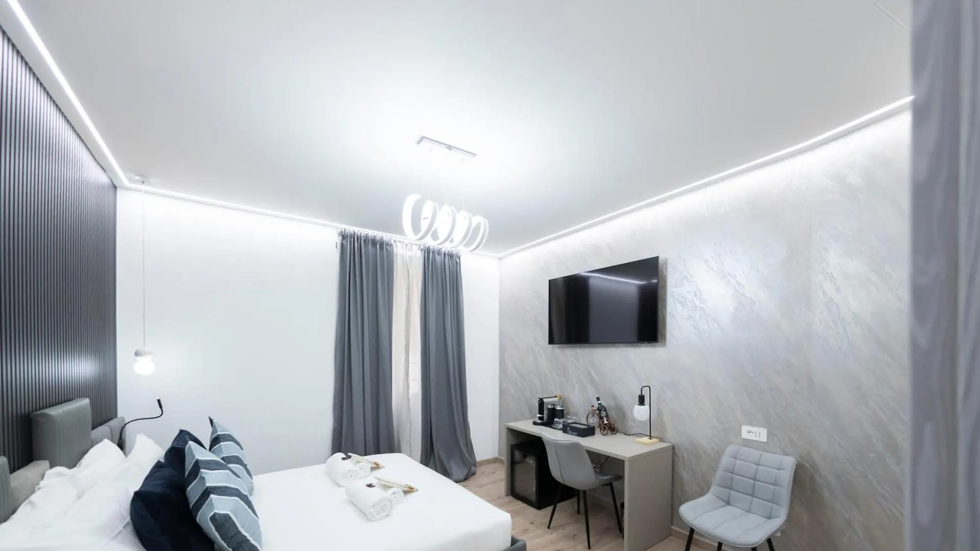 Teulada Luxury Rooms Rome 0*,  Italy