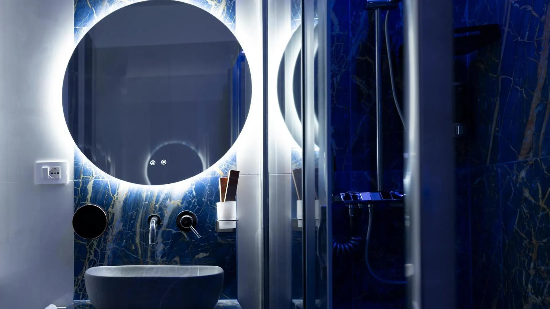 Bed & Breakfast Teulada Luxury Rooms Rome