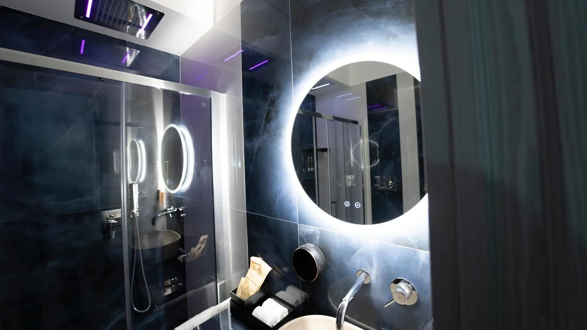 Bed & Breakfast Teulada Luxury Rooms Rome