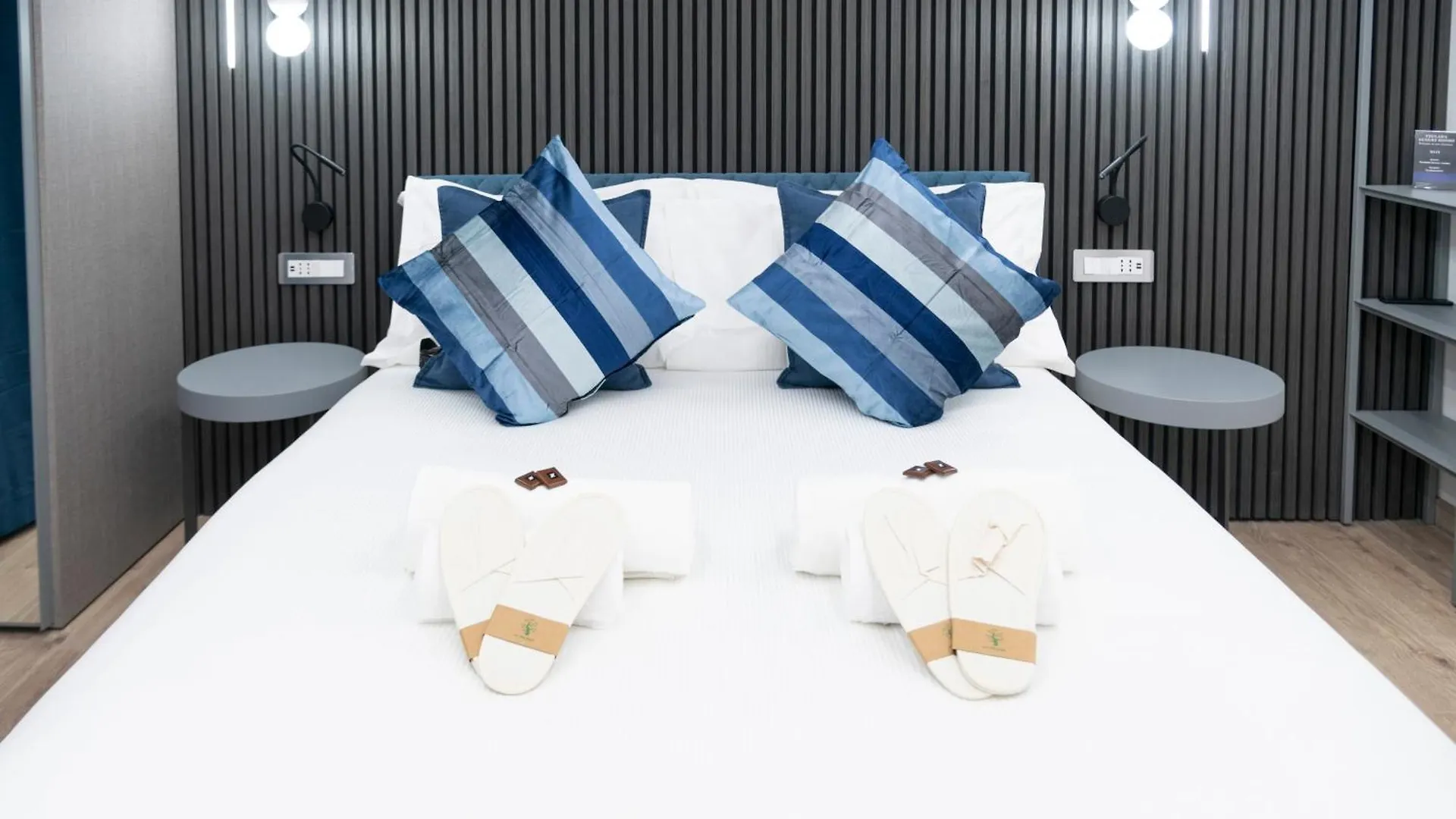 Bed & Breakfast Teulada Luxury Rooms Rome