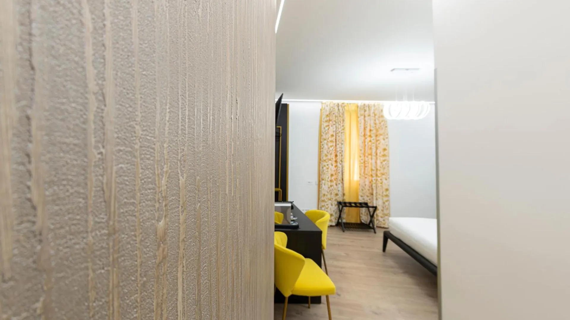 Bed & Breakfast Teulada Luxury Rooms Rome