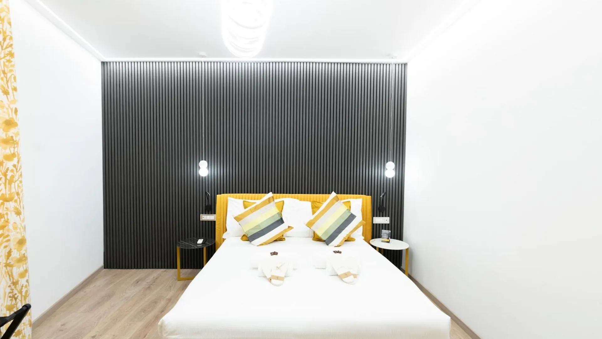 Bed & Breakfast Teulada Luxury Rooms Rome