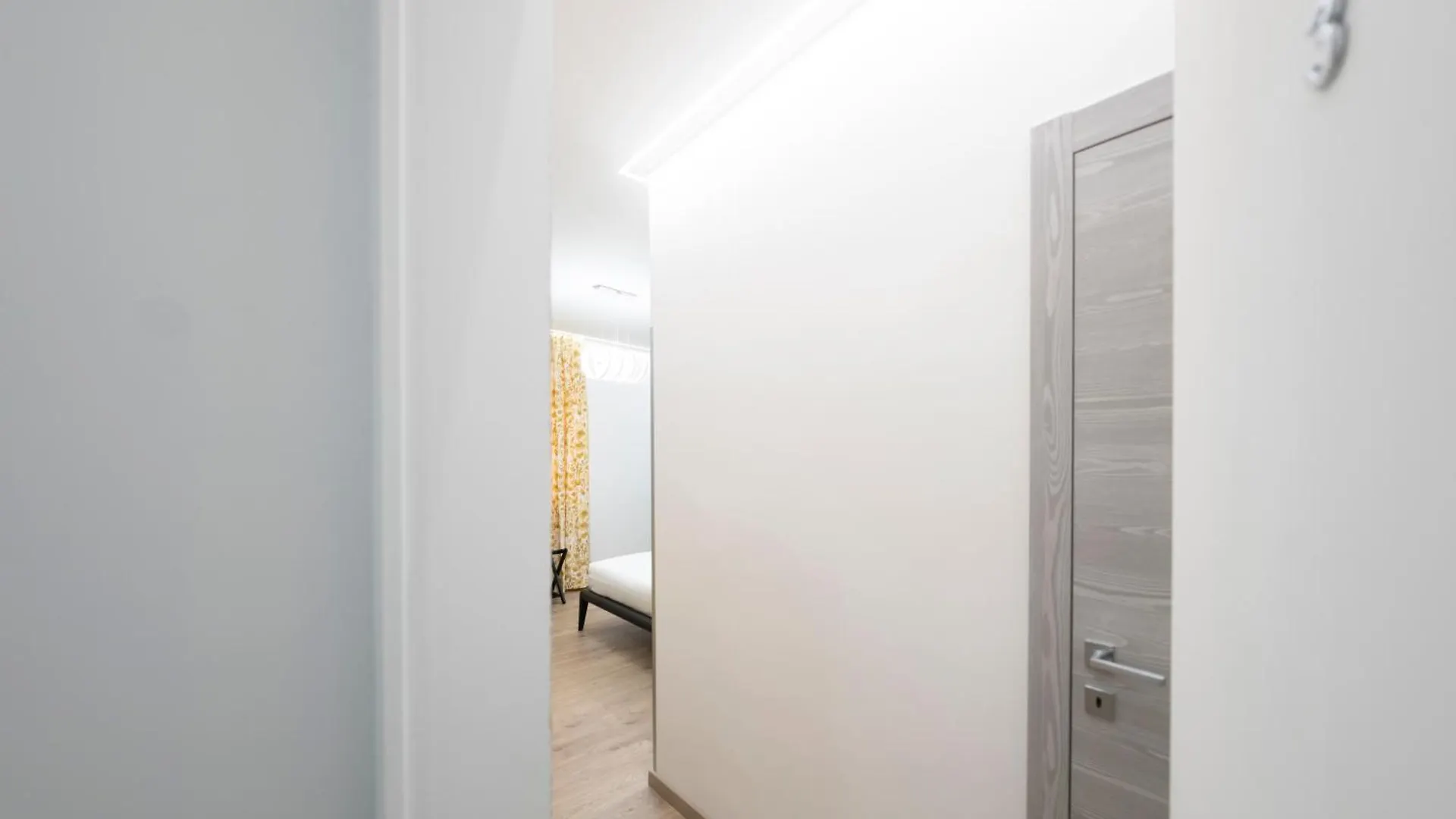 Teulada Luxury Rooms Rome Bed & Breakfast