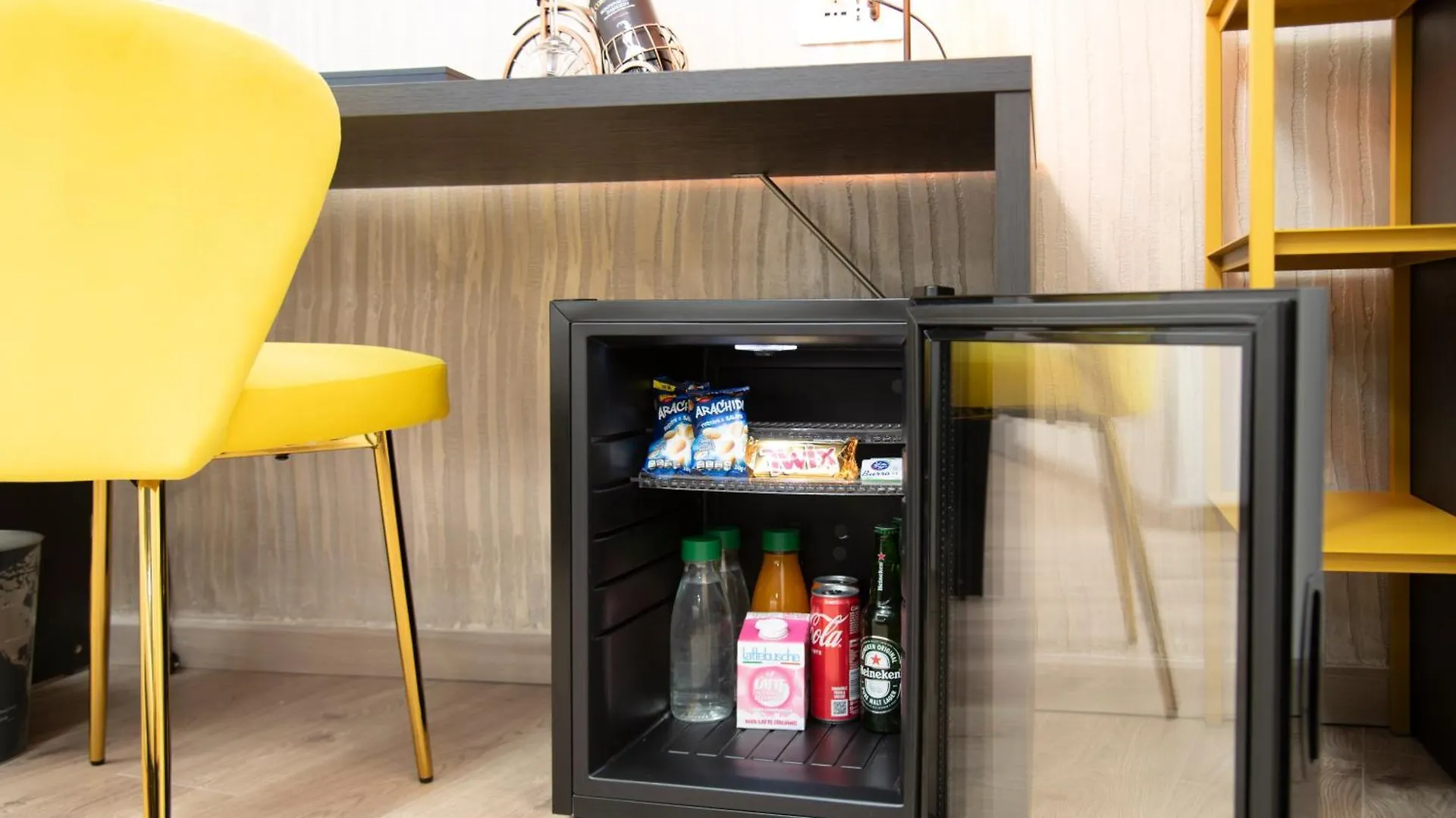 Bed & Breakfast Teulada Luxury Rooms Rome